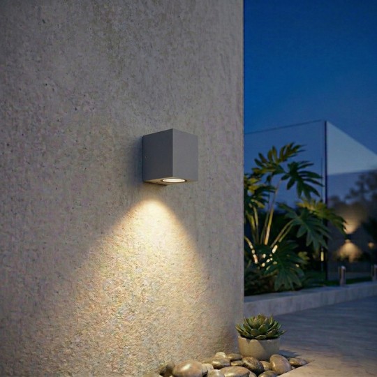 Lampa Zidna bastenska SIVA ANTRACIT  M952021 1XGU10 kocka  IP44  DIM:92mmx65mmx78mm Mitea — slika 2