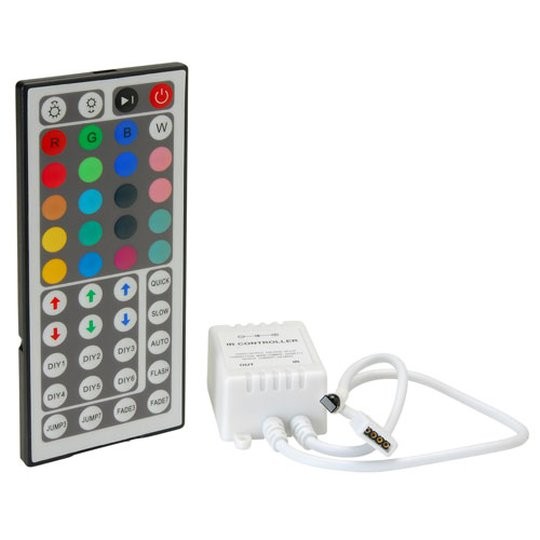 Kontroler infra red FS-IR44B  sa 44 tastera jacine 72W — slika 1