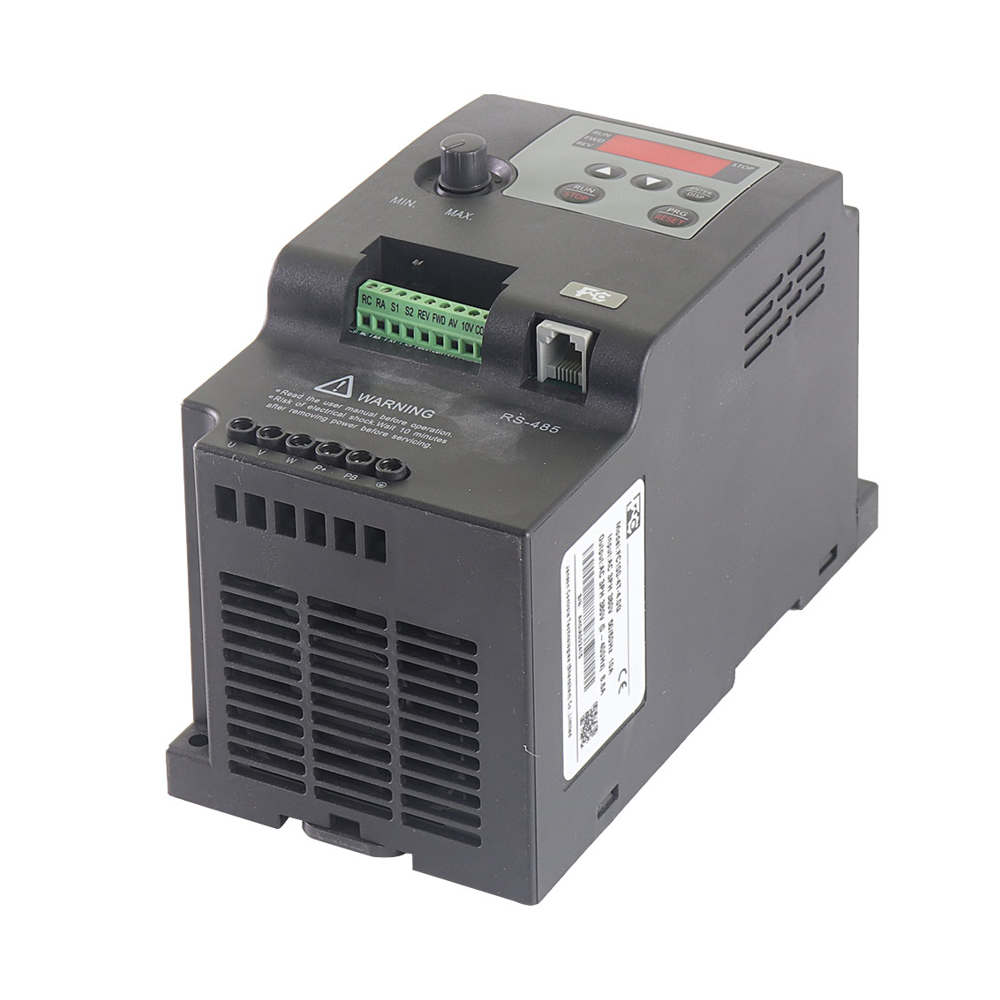 Regulator brzine motora (inverter) FC-100 2.2 KW — slika 1